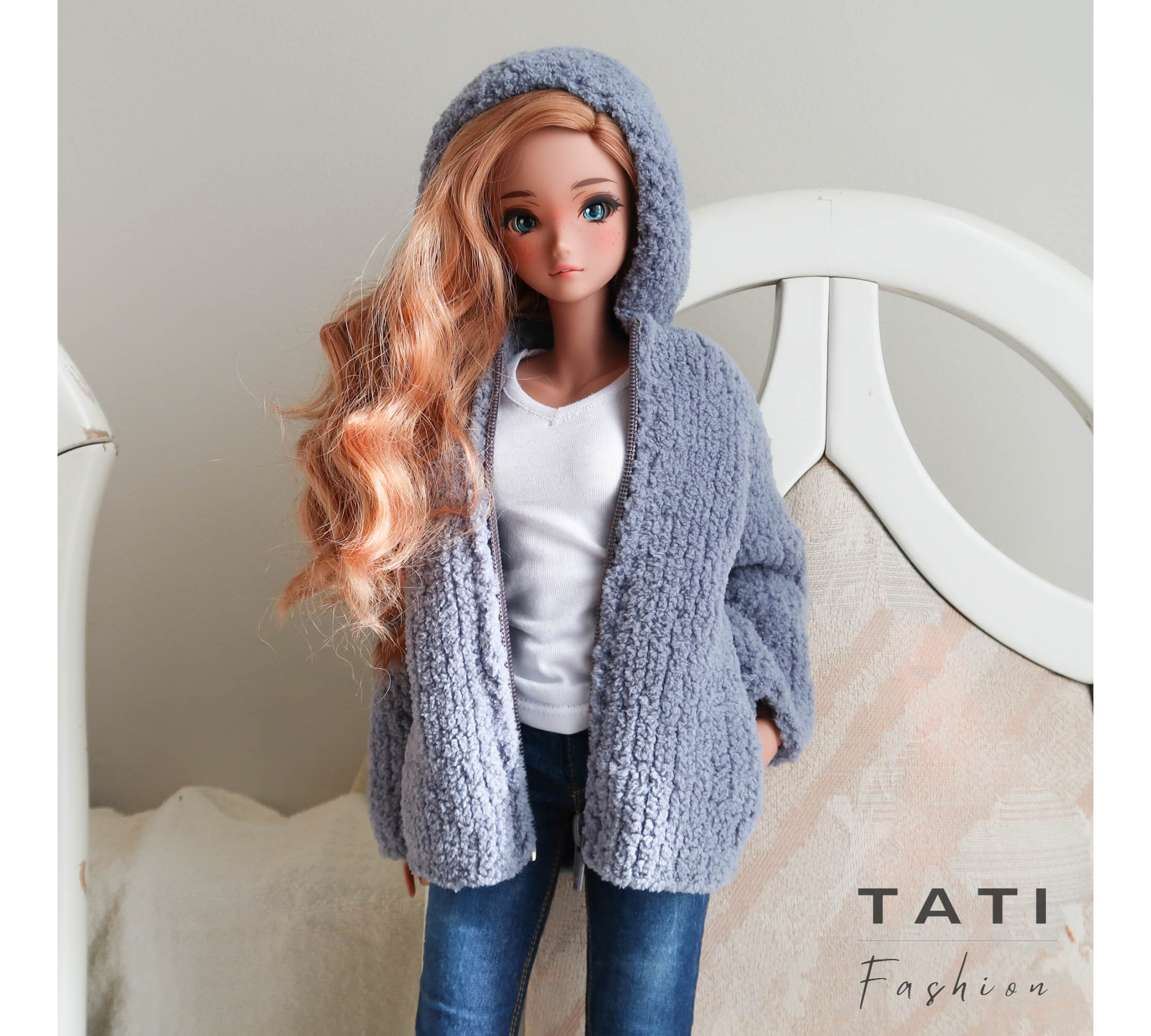 Soft coat with hood and pockets for Smart Doll